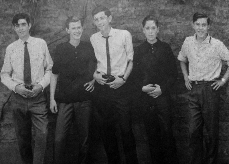 Jorge con sus compañeros de colegio: Arturo Braun, Felipe Guzmán,  Gastón Concha y Luis Montes ,  LAP, 1963, Santiago.