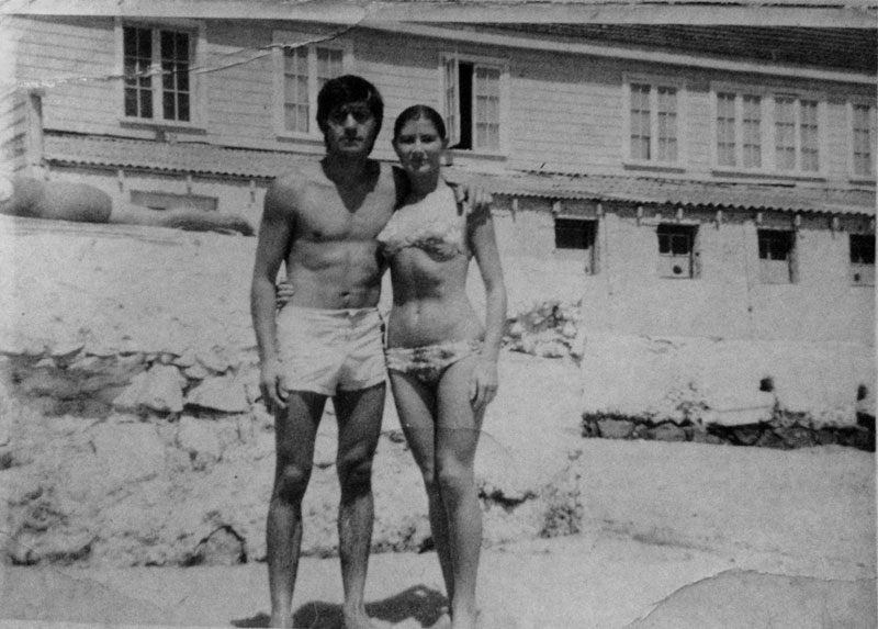 Alfredo y Silvia en la playa Recreo, Viña del Mar. Verano de 1970.